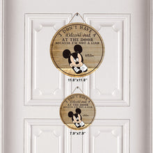 Load image into Gallery viewer, Personalized Round Wood Sign Custom Name Welcome Gift for Home