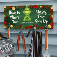 Load image into Gallery viewer, Personalized Wood Key Rack with Grinch Design for Christmas Gift