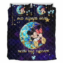 Load image into Gallery viewer, Personalized Couple Quilt Set with Mouse Design for Anniversary or Valentine's Day