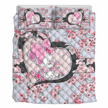 Load image into Gallery viewer, Personalized Mouse Quilt Set with Cute Floral Design for Kids