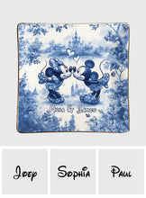 Load image into Gallery viewer, Personalized Blue & White Ceramic Mouse Couple Jewelry Dish
