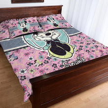 Load image into Gallery viewer, Personalized Minnie Mouse Quilt Set with Pillow Covers for Kids