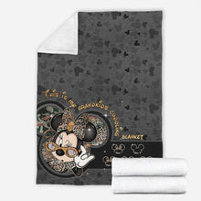 Load image into Gallery viewer, Personalized Cuddling Blanket for Grandma with Grandkids Names