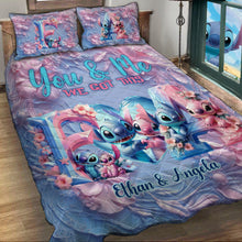 Load image into Gallery viewer, Personalized Ohana Quilt Set with Custom Names for Couples