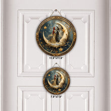Load image into Gallery viewer, Personalized Round Wood Sign Custom Name Art for Couple Engagement Wedding Gift