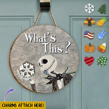 Load image into Gallery viewer, Personalized Interchangeable Wood Sign with Seasonal Charms