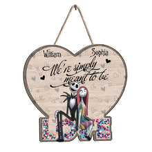 Load image into Gallery viewer, Personalized Couple Wood Sign Custom Name Heart Design Gift