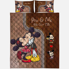 Load image into Gallery viewer, Personalized Mouse Quilt Set with Leather Pattern Print for Couples