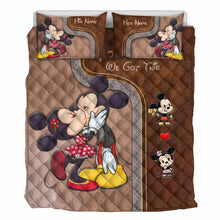 Load image into Gallery viewer, Personalized Mouse Quilt Set with Leather Pattern Print for Couples
