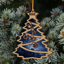 Load image into Gallery viewer, Personalized Family Tree Wood Ornament Custom Names Christmas Gift