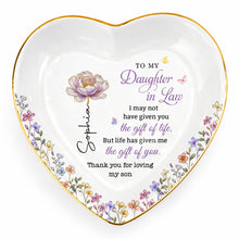 Load image into Gallery viewer, Personalized Heart Jewelry Dish Custom Name Gift for Daughter-in-Law