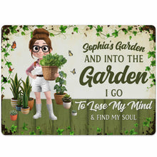 Load image into Gallery viewer, Personalized Metal Garden Sign Custom Name Wine Gift for Mom