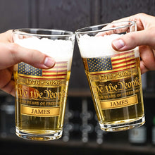 Load image into Gallery viewer, Personalized USA Flag Beer Glass Custom Name Gift for Dad