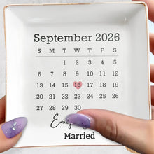 Load image into Gallery viewer, Personalized Jewelry Dish Custom Names Special Date Gift for Couples