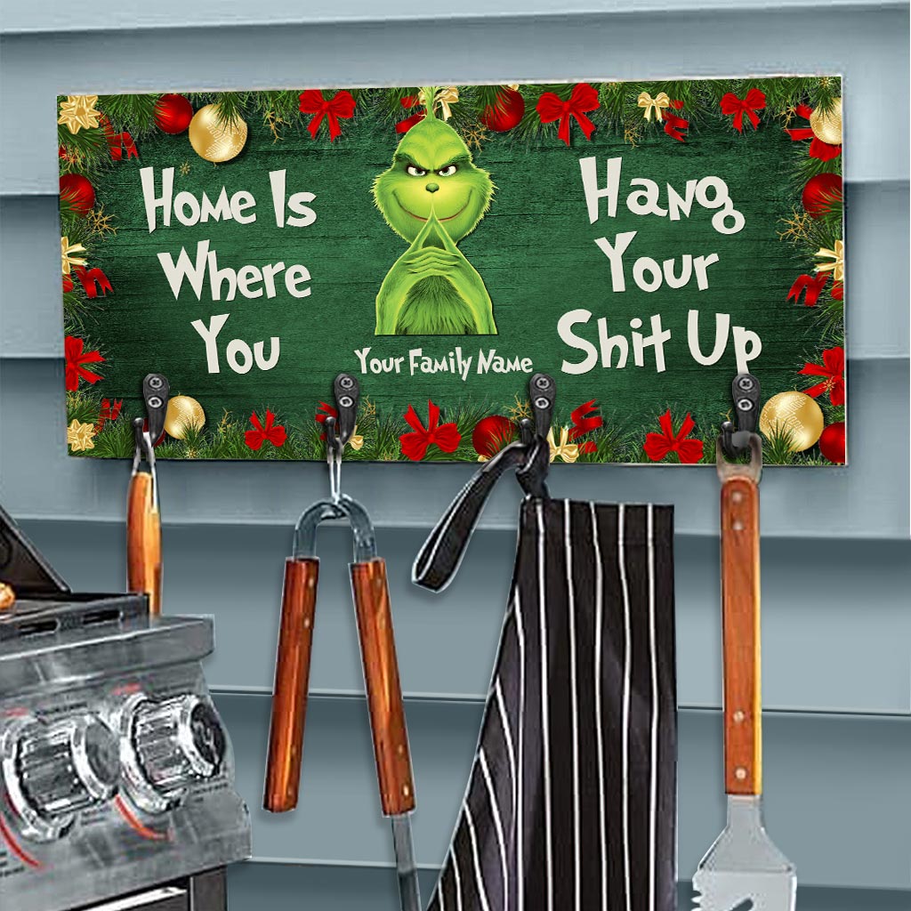 Personalized Wood Key Rack with Grinch Design for Christmas Gift