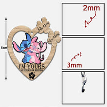 Load image into Gallery viewer, Personalized Ohana Keychain Custom Name Gift for Him/Her
