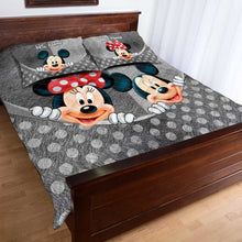 Load image into Gallery viewer, Personalized Mouse Quilt Set with Names for Couples | Valentine’s Day Gift
