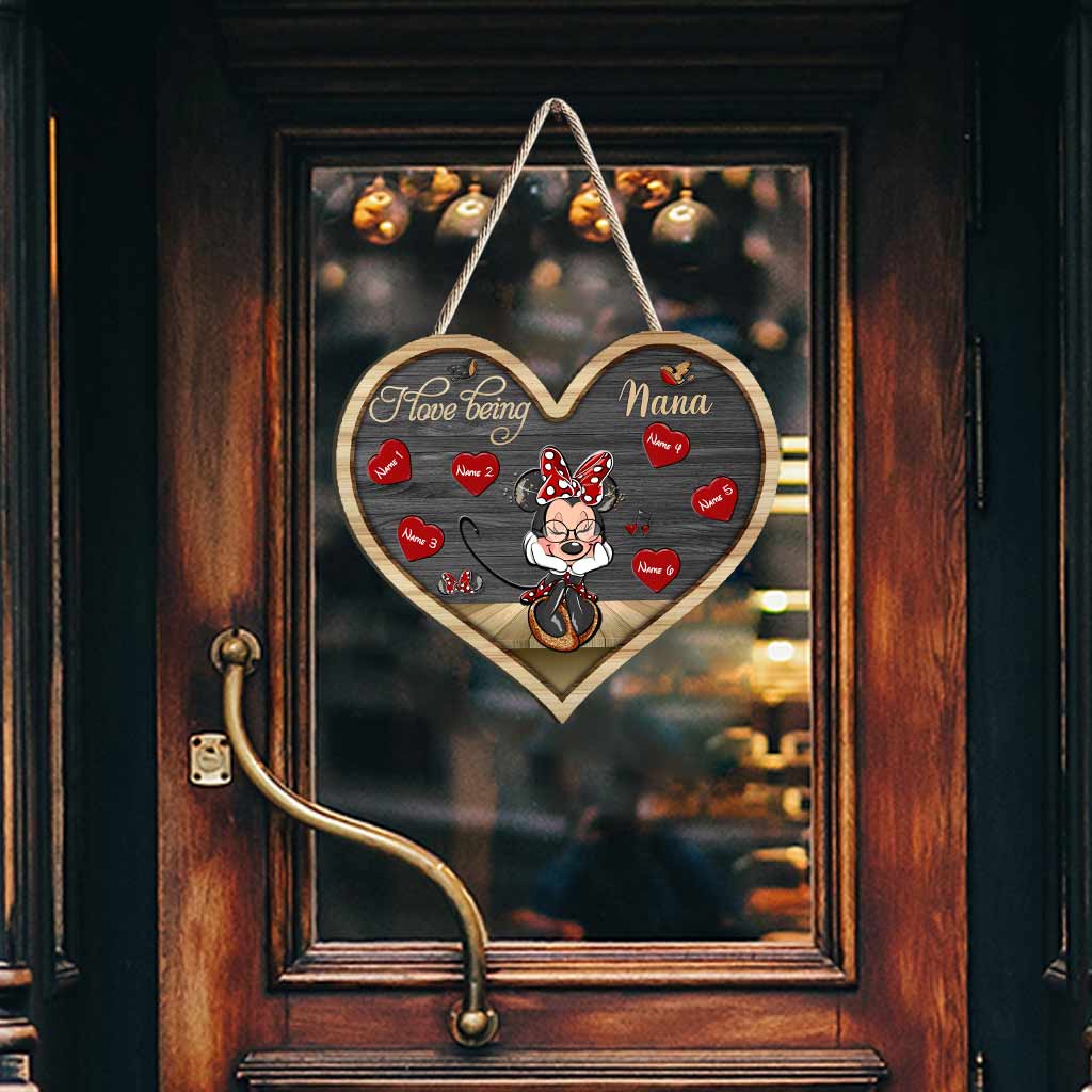 Personalized Heart-Shaped Grandma Wood Sign for Mother's Day