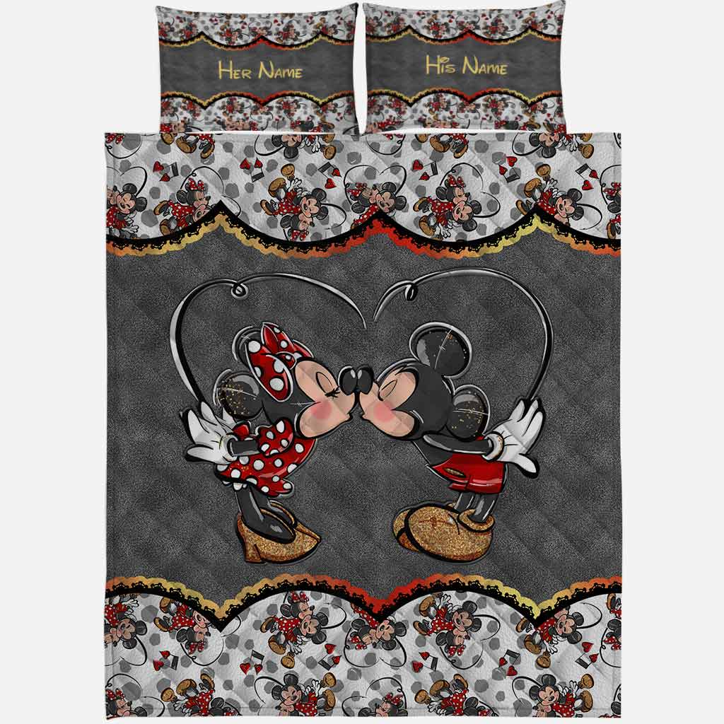 Personalized Mouse Quilt Set for Couples with Names - Cozy Gift