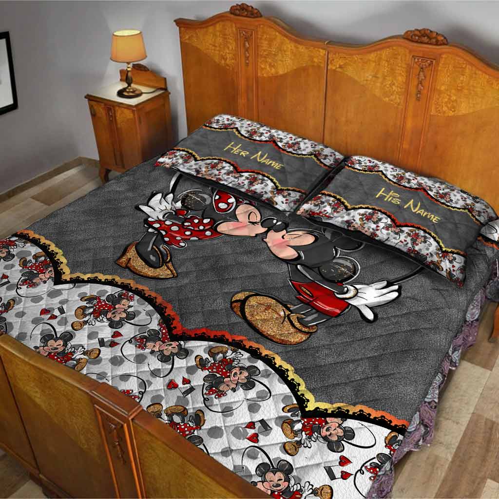 Personalized Mouse Quilt Set for Couples with Names - Cozy Gift