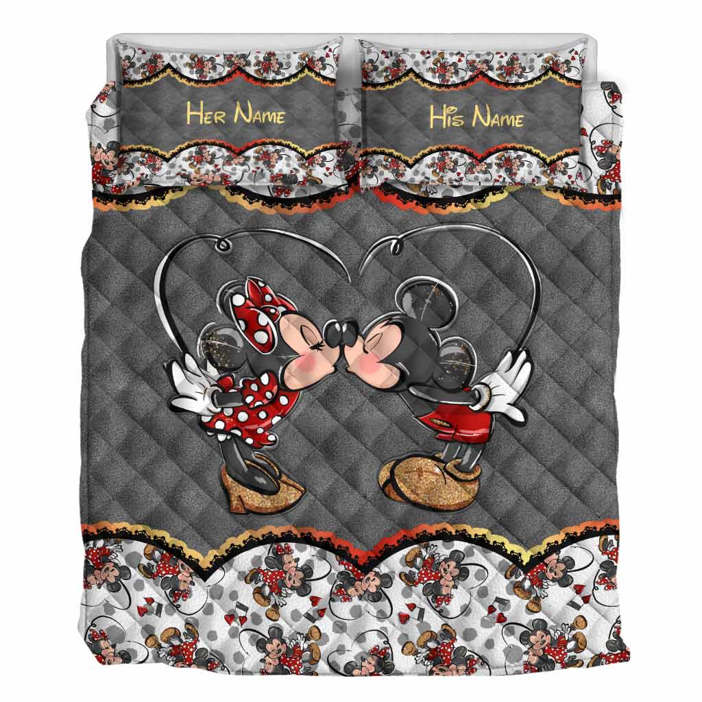 Personalized Mouse Quilt Set for Couples with Names - Cozy Gift