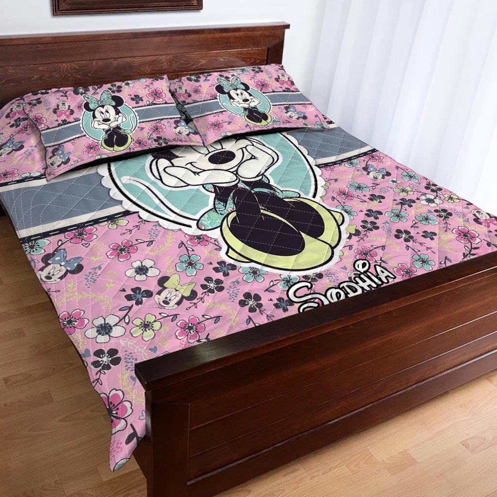 Personalized Minnie Mouse Quilt Set with Pillow Covers for Kids