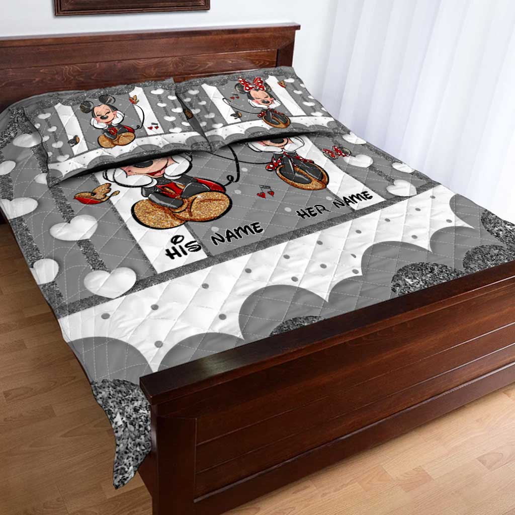 Personalized Mickey Mouse Quilt Set Custom Names | Unique Valentine Gift