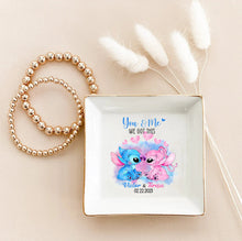 Load image into Gallery viewer, Personalized Ohana Jewelry Dish Custom Name Gift for Couples

