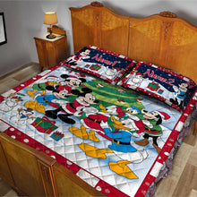 Load image into Gallery viewer, Personalized Christmas Mouse Quilt Set Custom Names Gift
