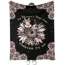 Load image into Gallery viewer, Personalized Mother's Day Blanket Custom Name Gift for Mom
