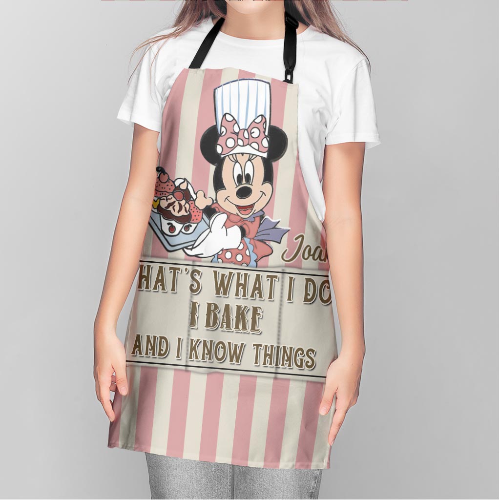 Personalized Baking Apron with Custom Name, Fun Gift for Mom, Christmas Occasion