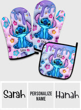 Load image into Gallery viewer, Personalized Ohana Oven Mitts &amp; Pot Holder Set Custom Name Gift for Home
