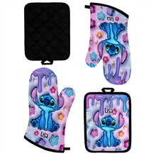 Load image into Gallery viewer, Personalized Ohana Oven Mitts &amp; Pot Holder Set Custom Name Gift for Home
