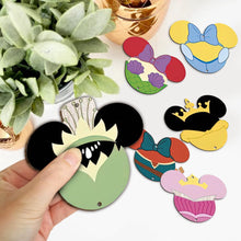 Load image into Gallery viewer, Personalized 6-Piece Mouse Ears Garland for Kids | Holiday Decor
