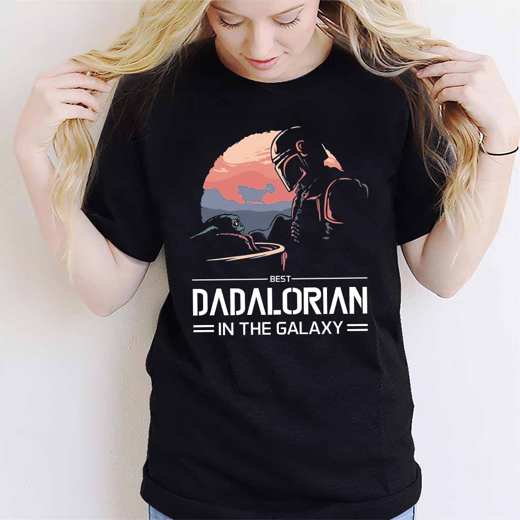 Personalized Best Dad In The Galaxy T-shirt & Hoodie Gift