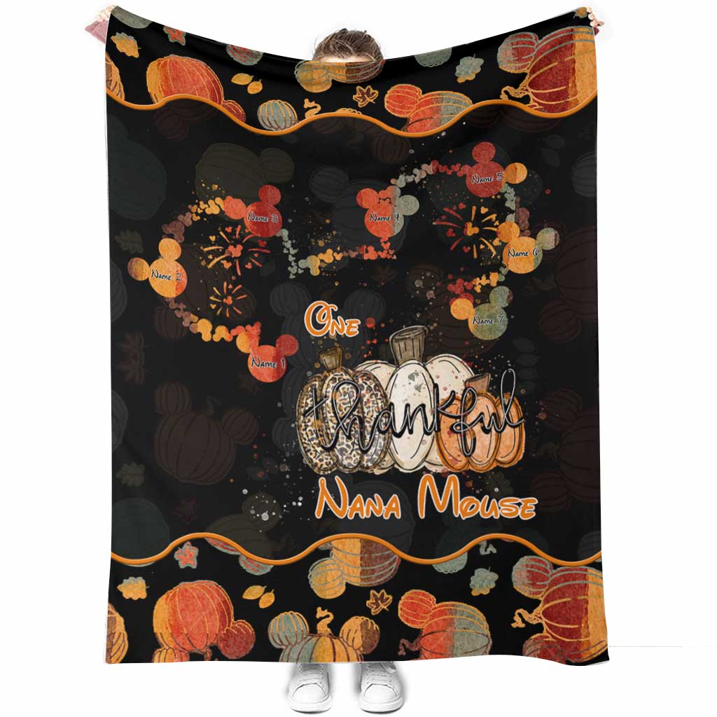 Personalized Thanksgiving Blanket for Grandma - Cozy Custom Nana Gift