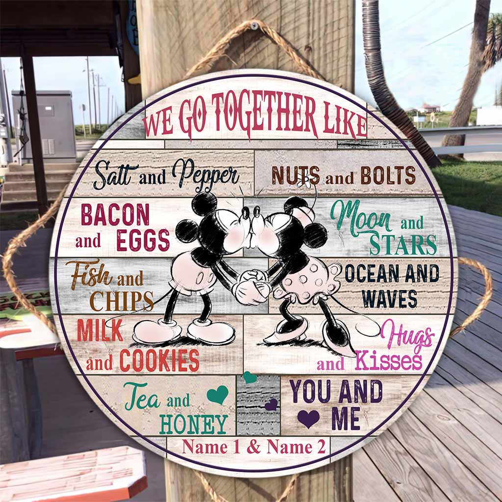 Personalized Round Wood Sign for Couples - Custom Name Gift