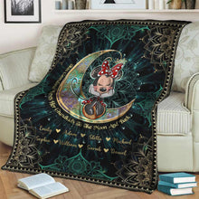 Load image into Gallery viewer, Personalized Mouse Blanket for Grandma with Grandkids Names - Unique Gift
