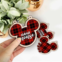 Load image into Gallery viewer, Personalized Nana Mouse Garland for Grandma | Custom Home Decor
