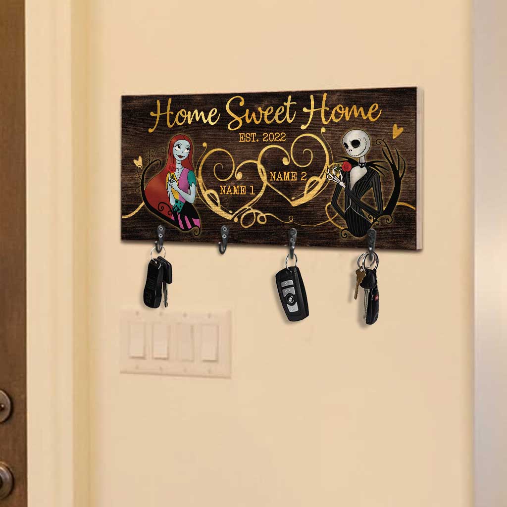Personalized Rustic Wood Key Rack with Custom Names for Home Decor