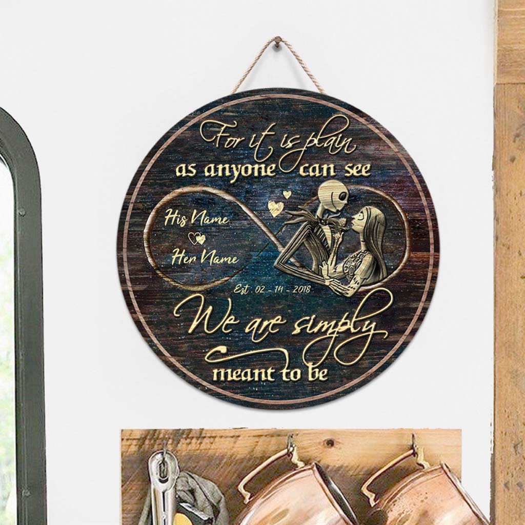 Personalized Round Wood Sign for Couples with Custom Names - Unique Wedding Gift