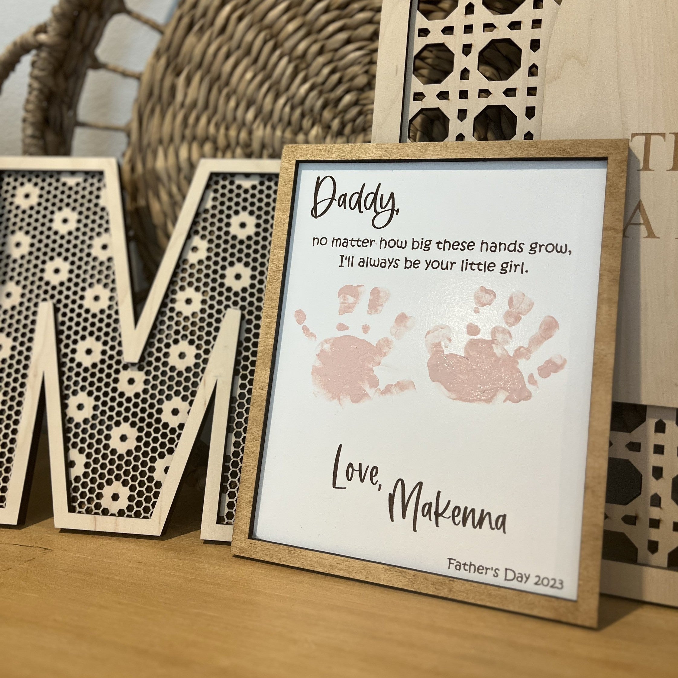 Personalized Wooden Handprint Sign Gift for Dad - Father's Day Plaque