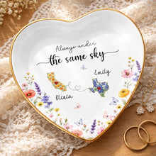 Load image into Gallery viewer, Personalized Heart-Shaped Jewelry Dish Custom Name Gift for Mom
