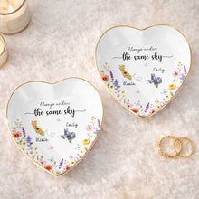 Load image into Gallery viewer, Personalized Heart-Shaped Jewelry Dish Custom Name Gift for Mom
