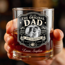 Load image into Gallery viewer, Personalized Custom Whiskey Glass with Photo Upload Gift for Dad
