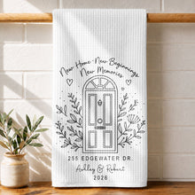 Load image into Gallery viewer, Personalized Floral Heart Kitchen Towel Custom Name Gift for Family

