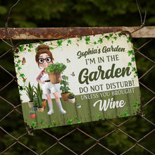 Load image into Gallery viewer, Personalized Metal Garden Sign Custom Name Wine Gift for Mom
