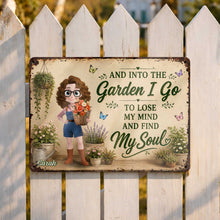 Load image into Gallery viewer, Personalized Metal Garden Sign Custom Name Gift for Mom
