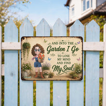 Load image into Gallery viewer, Personalized Metal Garden Sign Custom Name Gift for Mom
