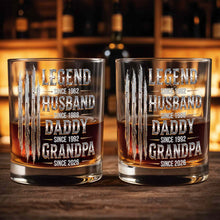 Load image into Gallery viewer, Personalized Custom Whiskey Glass Gift for Dad Grandpa with Dates

